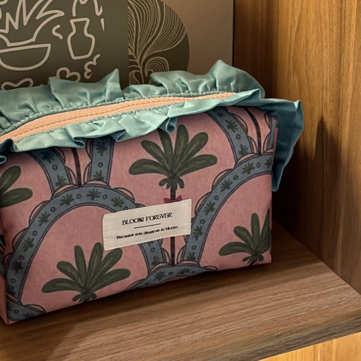 The Ruffled Palm Pouch