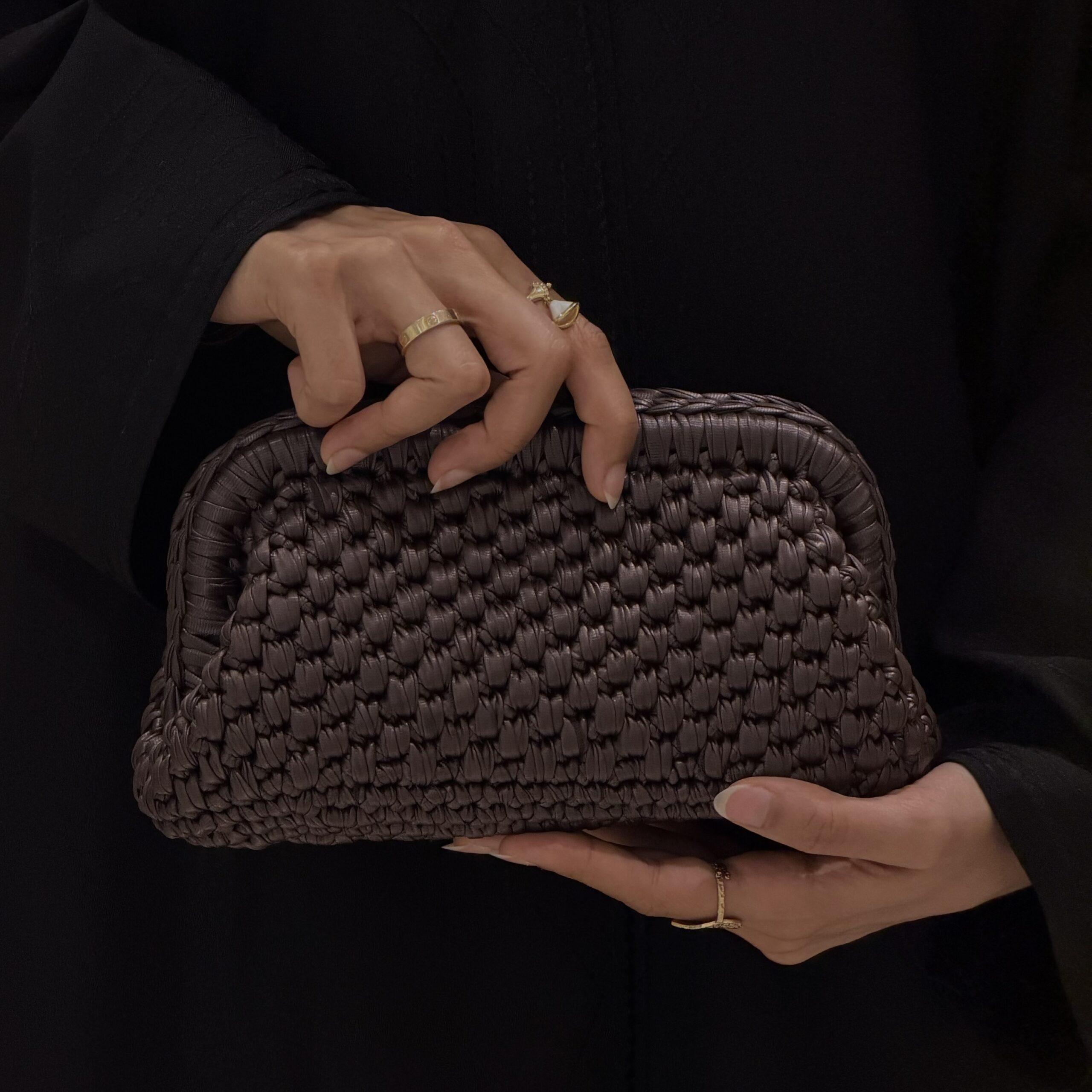 Brown Woven Clutch bad